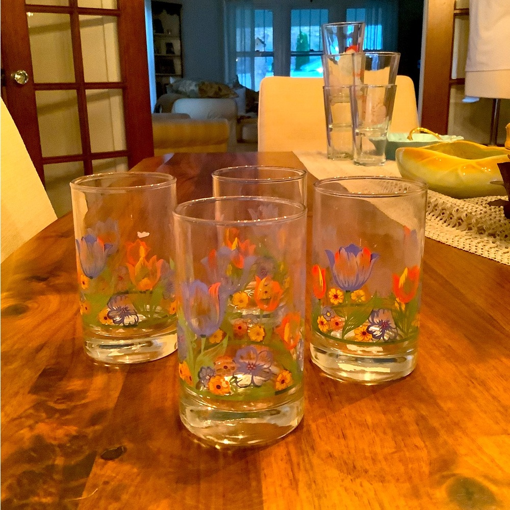 Set of 4 vintage Crisa juice glasses